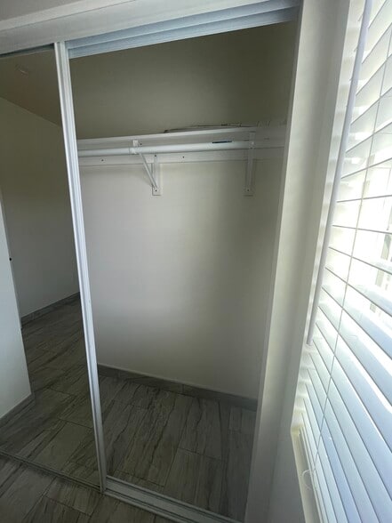 Building Photo - 600 W Palmer St