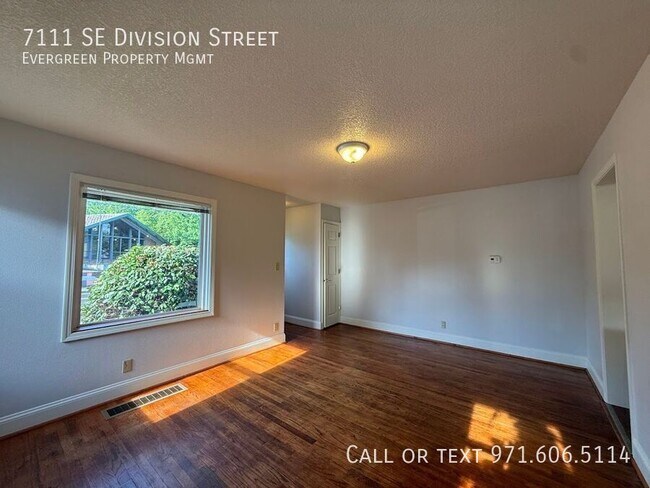 Building Photo - 7111 SE Division St