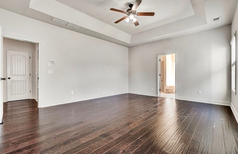 Building Photo - 257 Meadow Blossom Way