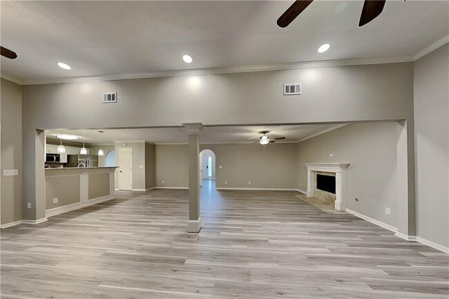 Building Photo - 4305 Waters Way