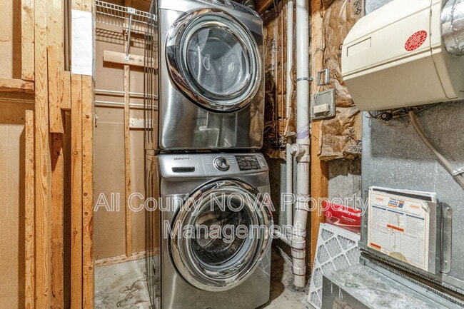 Building Photo - 7612 Indian Hills Dr