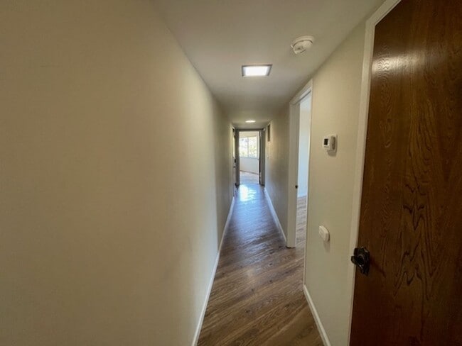 Building Photo - 27 Whitman Ct