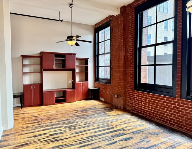 Building Photo - 1520 Washington Ave