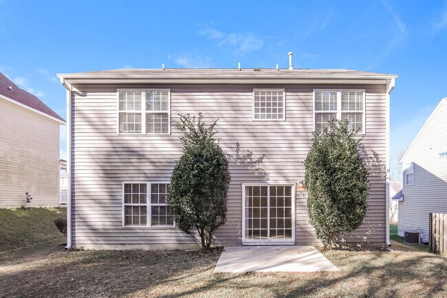 Building Photo - 4049 Laurel Glen Dr