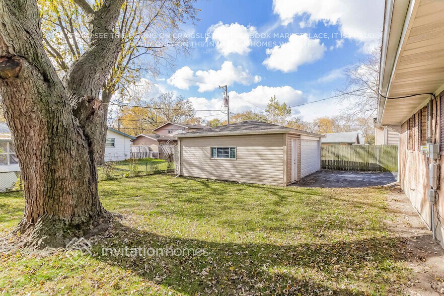 Building Photo - 4331 Scott St