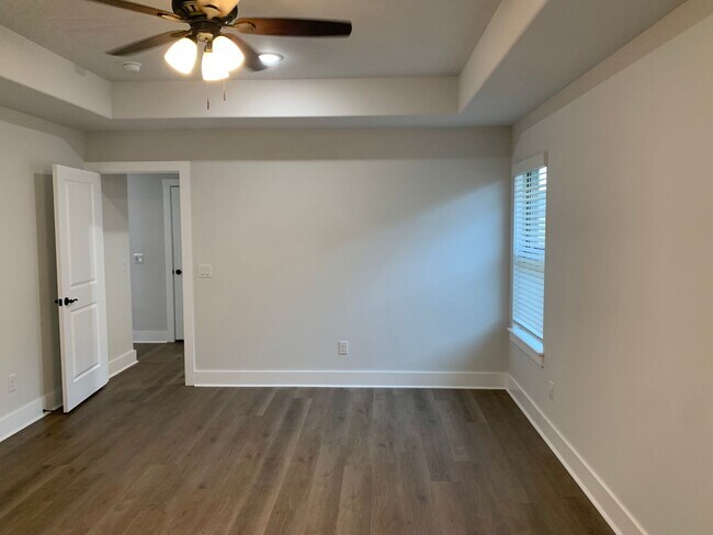 Building Photo - 301 Citation St