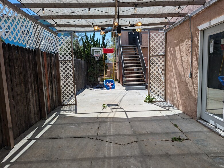 Building Photo - 5973 Guthrie Ave