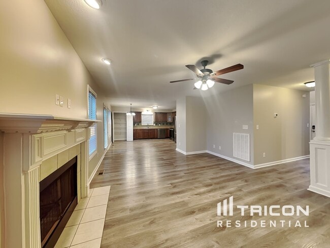 Building Photo - 3450 Southwood Dr