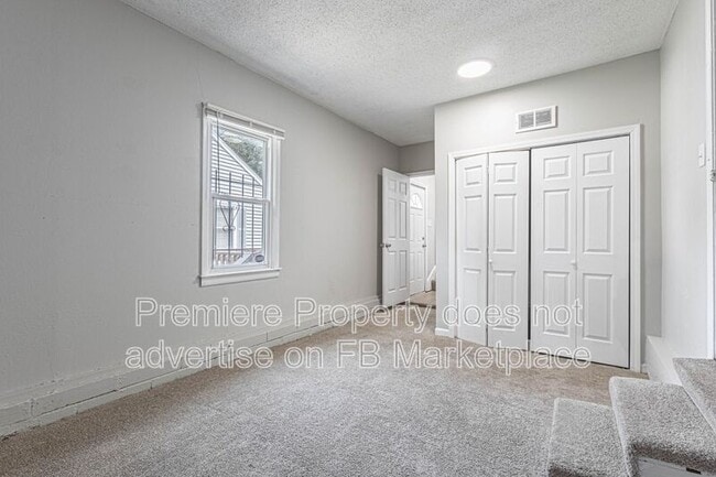 Building Photo - 3301 Mellier Ave