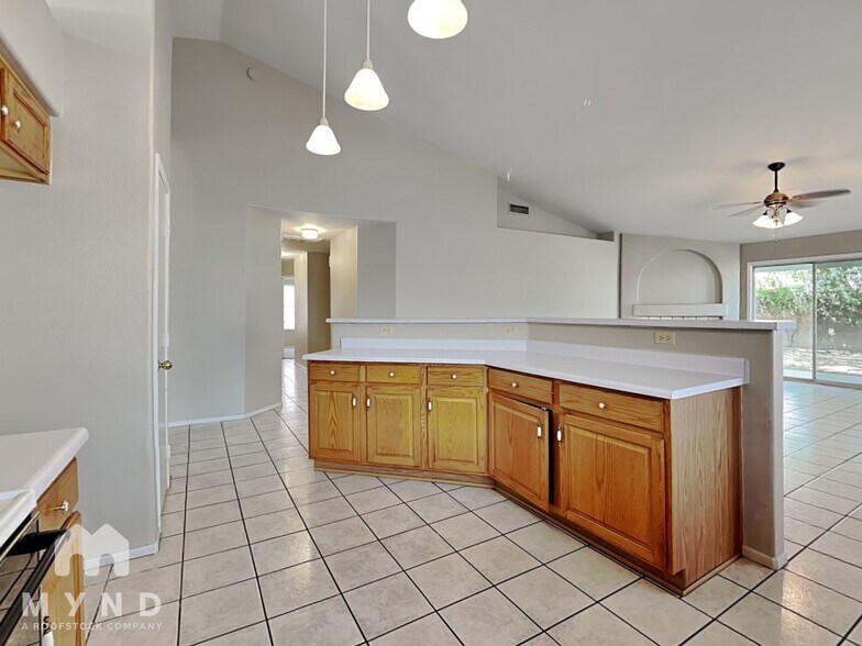 Building Photo - 3828 W Mariposa Grande Ln
