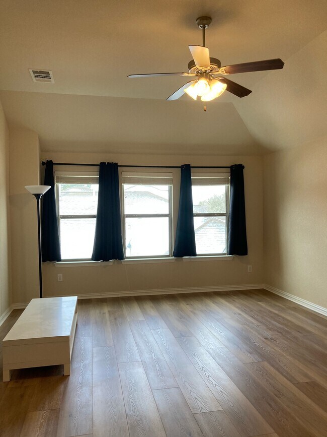 Building Photo - 1315 Rimstone Dr