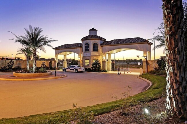 Building Photo - 13615 Teal Bluff Ln