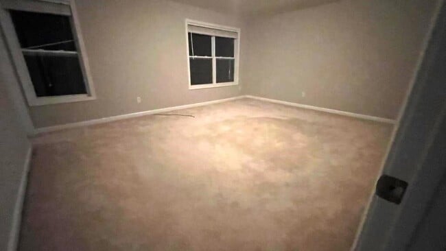 Building Photo - 1022 Firethorne Pass