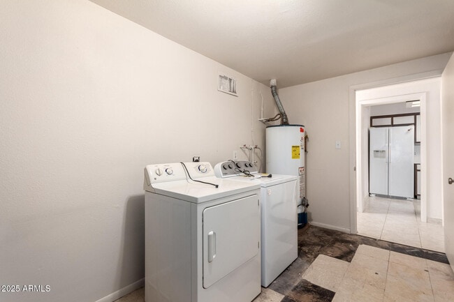 Building Photo - 1122 E Marny Rd