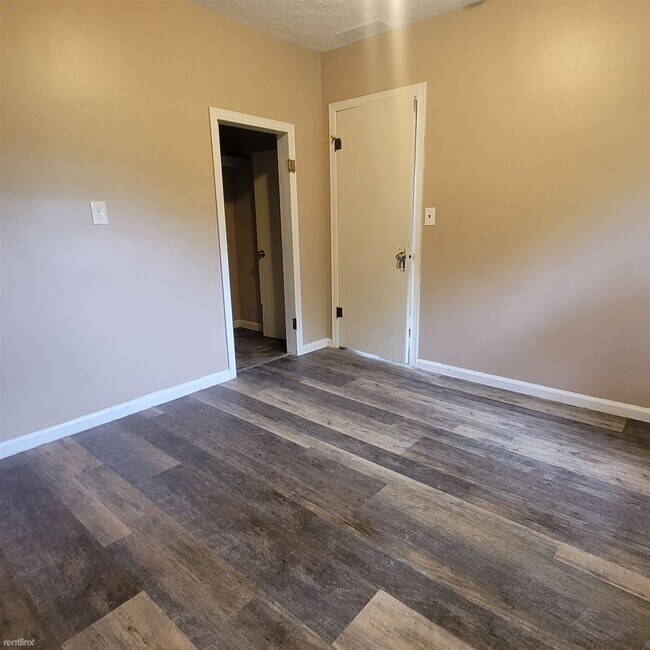 Building Photo - 3 br, 2 bath House - 6811 N Venoy Rd