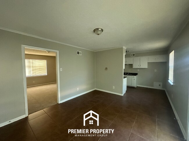 Building Photo - 5166 Rolling Fields Dr