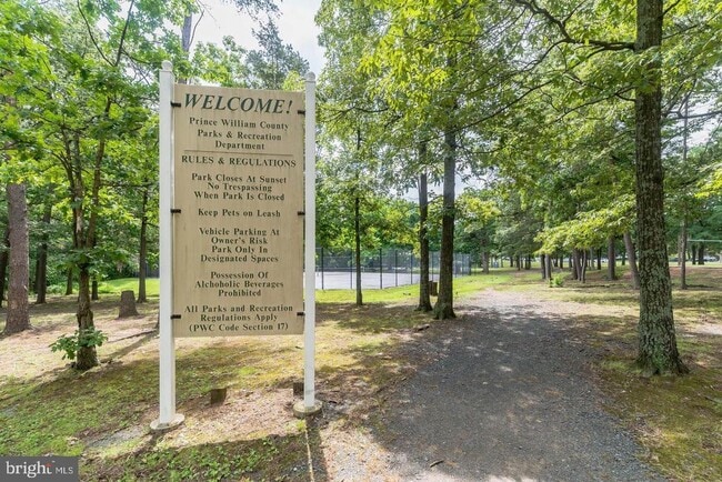 Building Photo - 7587 Margate Ct
