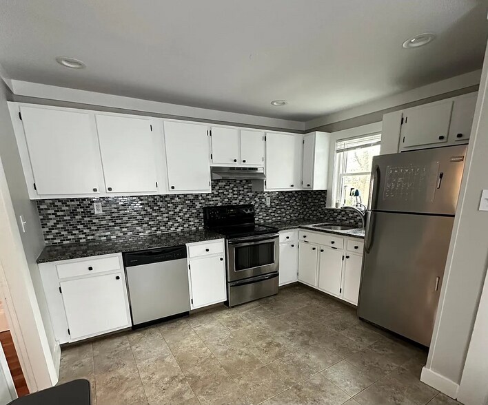 KItchen - 102 Main St