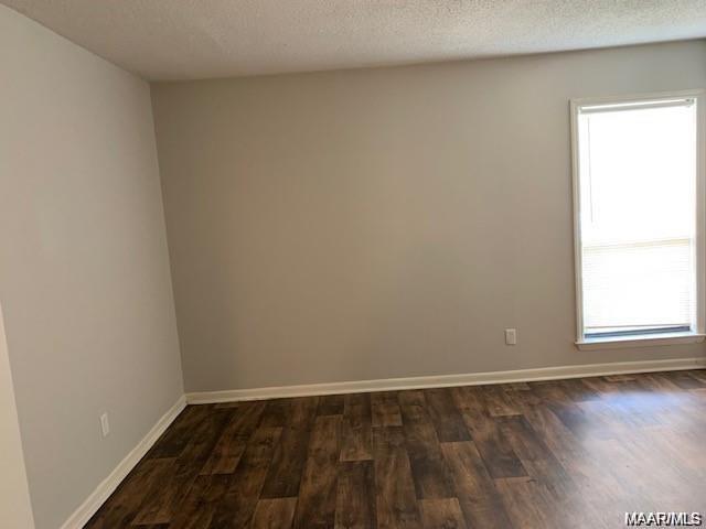 Building Photo - 28 Rosewood Ct