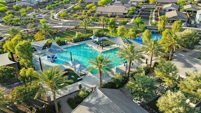 Building Photo - 13300 N 141st Ln