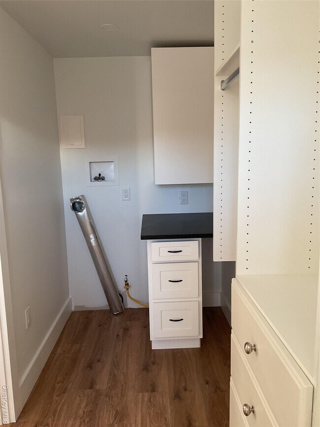 Building Photo - 50 Ridge St