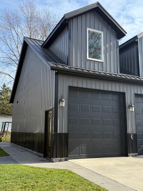 Building Photo - 522 E Main St