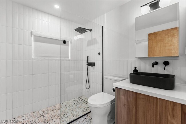 Building Photo - 1607 Pawnee Dr