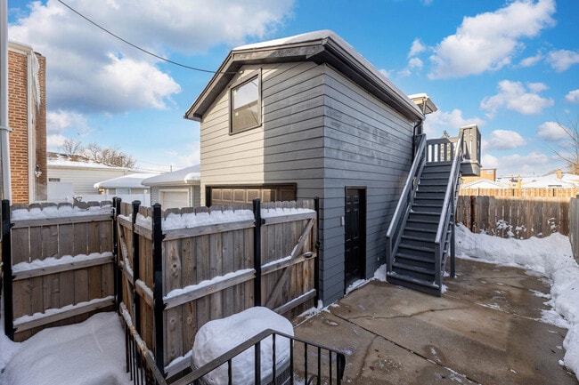 Building Photo - 5236 W 54th St