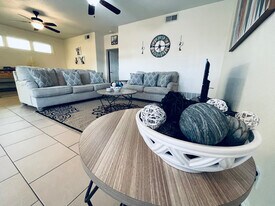 Building Photo - 2901 W Illinois Ave