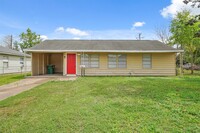 Building Photo - 8175 Panay Dr