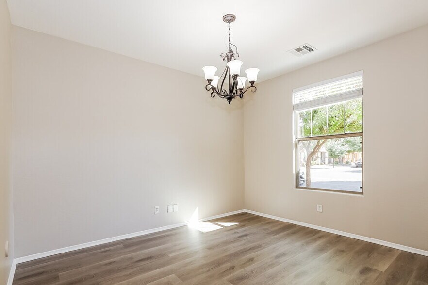 Building Photo - 2918 S Anderson Ln