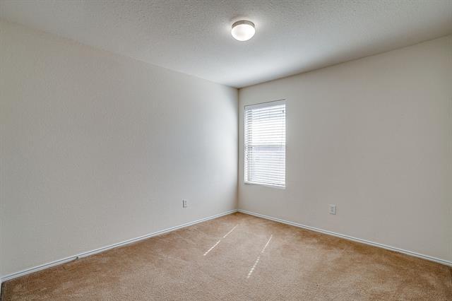 Building Photo - 2417 Buffalo Run