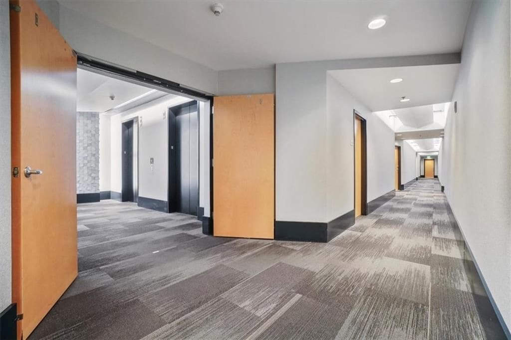 Building Photo - 943 Peachtree St NE