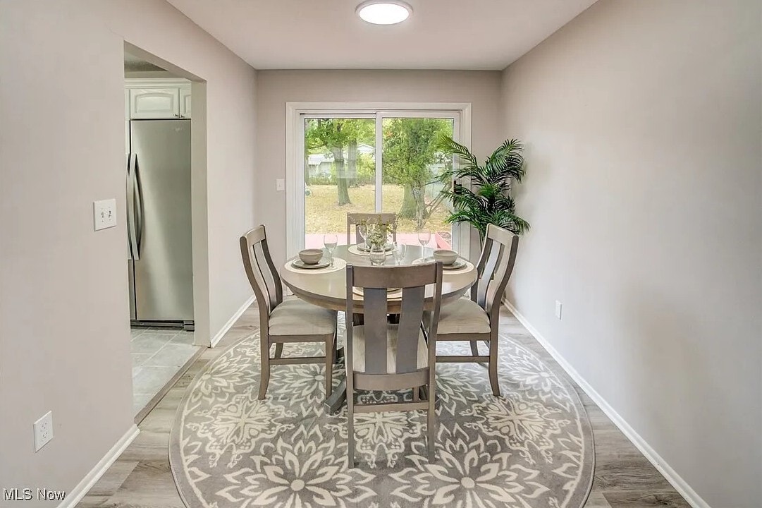 Building Photo - 38109 Poplar Dr