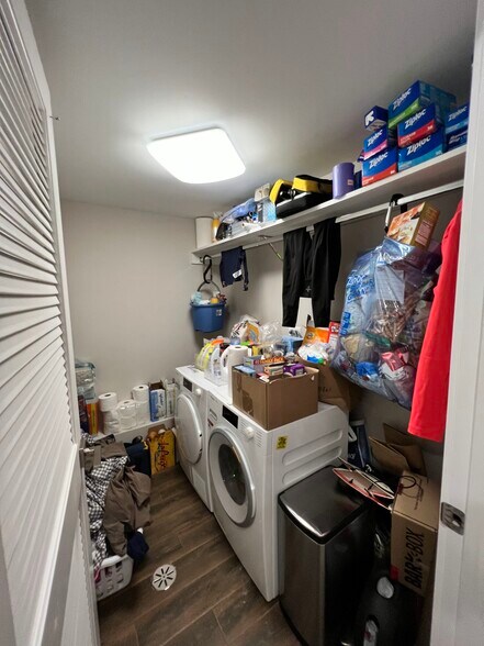 Building Photo - 3616 N Bosworth Ave