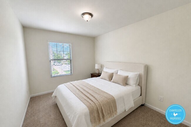 Building Photo - 9917 Sweet Basil Dr
