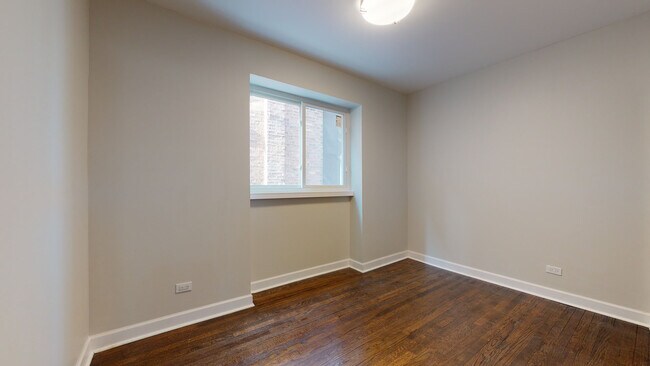 Building Photo - 2038 W Estes Ave