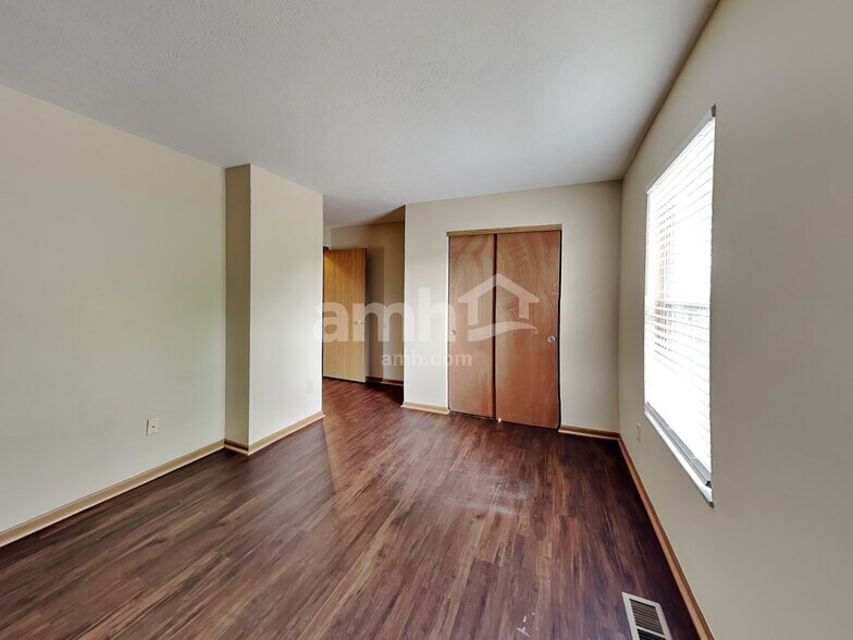 Building Photo - 3437 Oak Bend Blvd