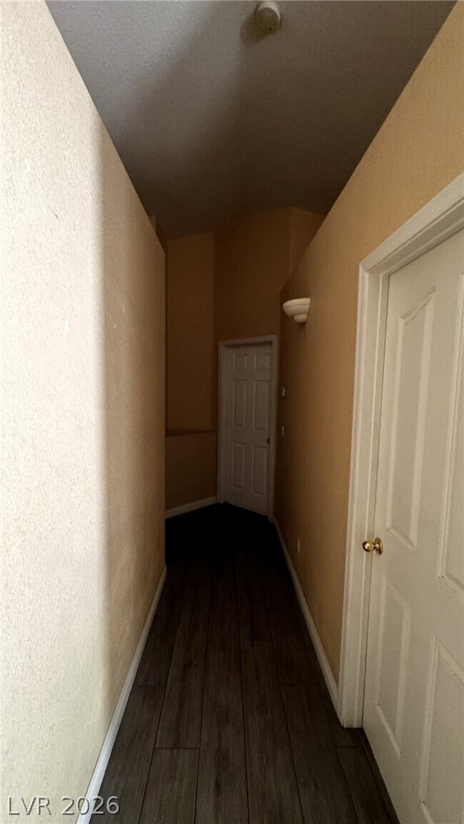 Building Photo - 249 Datura St