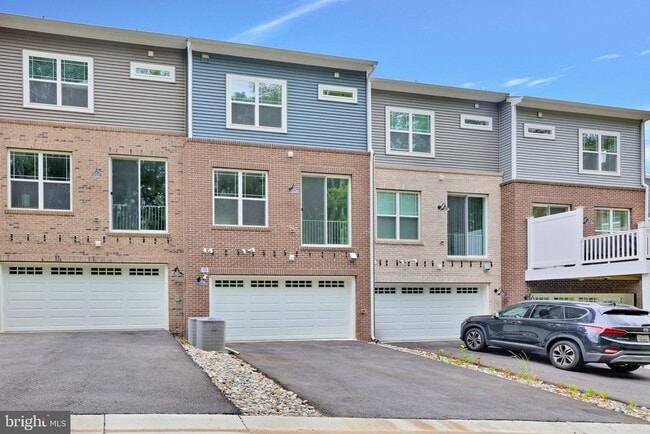 Building Photo - 2782 Bridgewater Dr