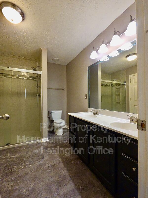 Building Photo - 2909 Mahala Ln