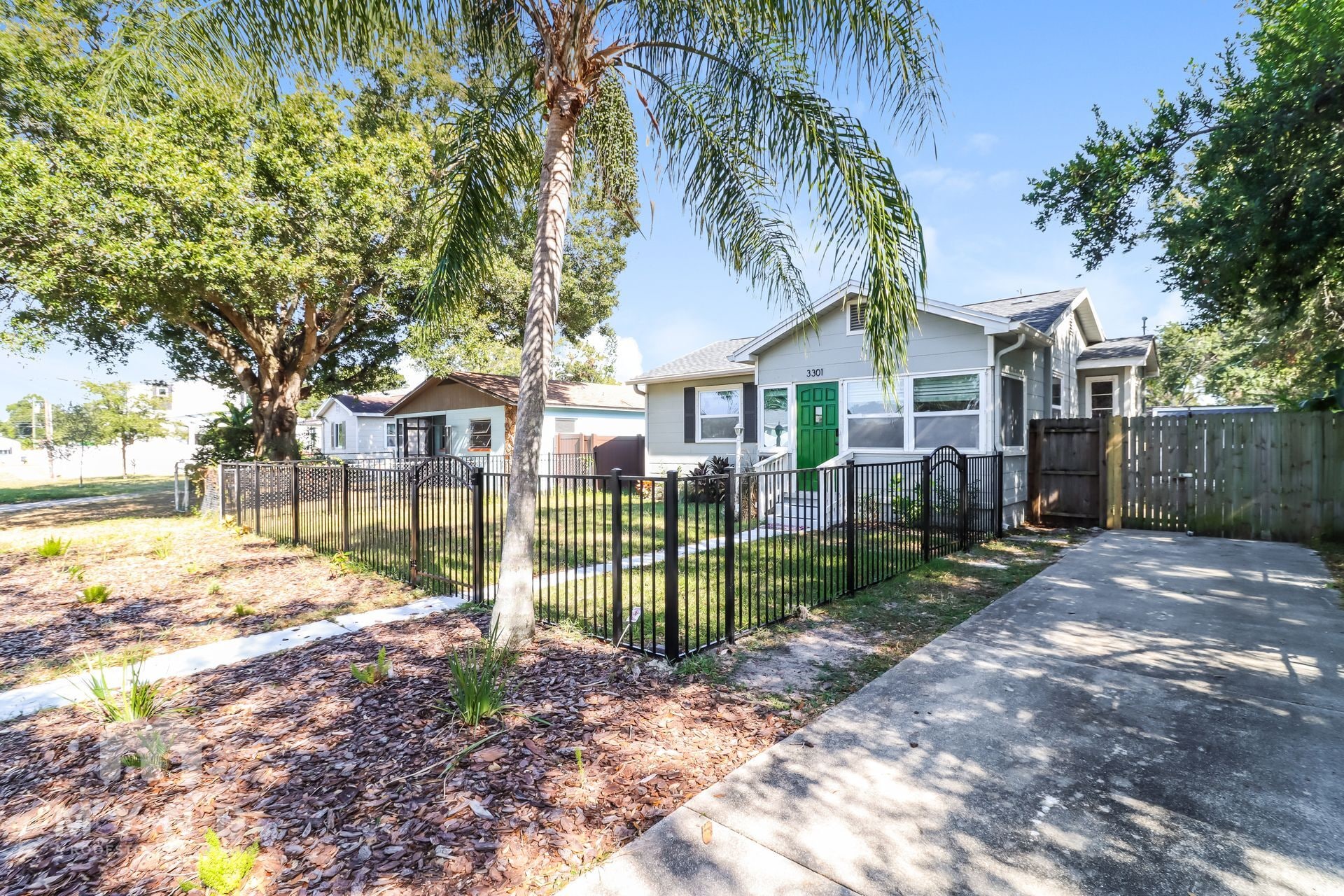 Building Photo - 3301 Yale St N