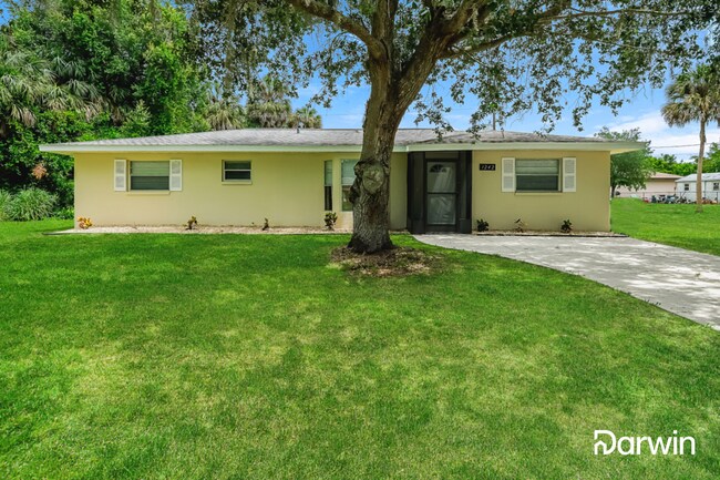 Primary Photo - 1242 Pike Ave NW