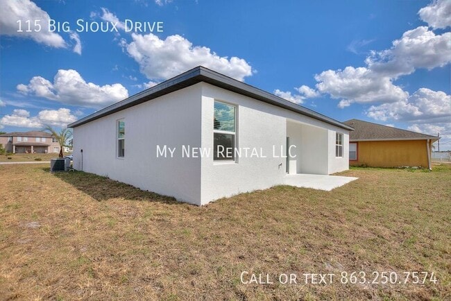Building Photo - 115 Big Sioux Dr