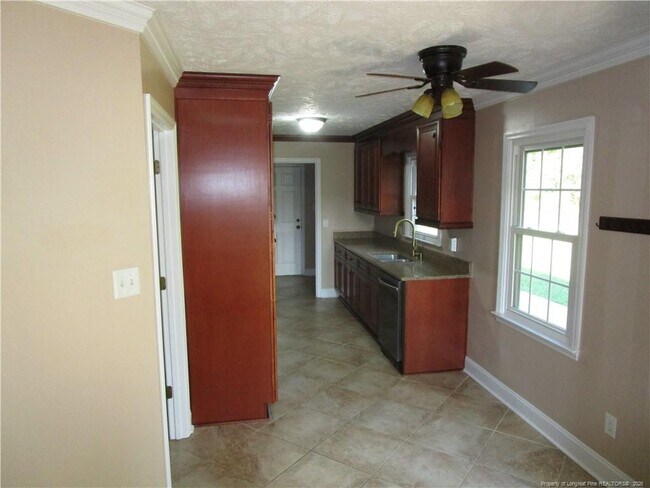 Building Photo - 7256 Goldsboro Rd