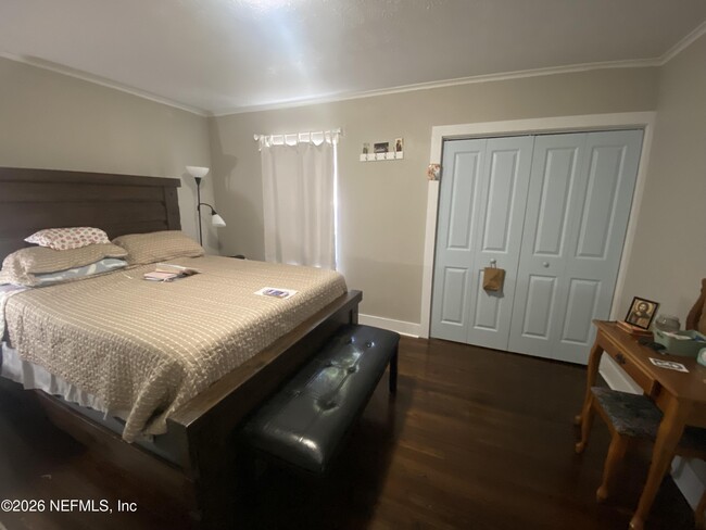 Building Photo - 4808 Lawnview St