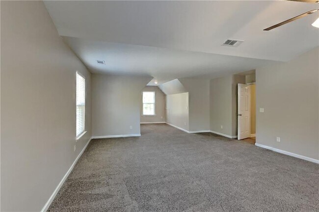 Building Photo - 4935 Michael Jay St