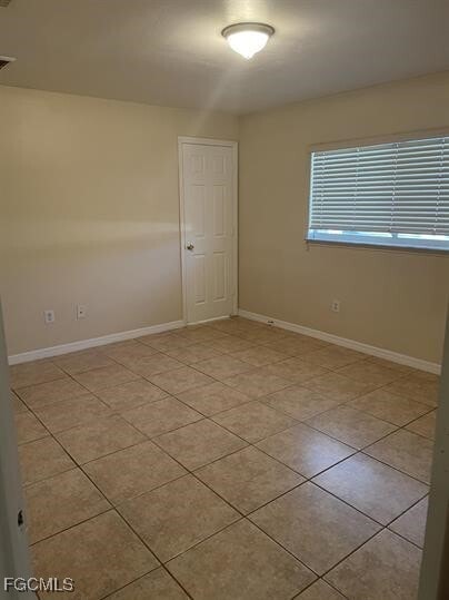 Building Photo - 829 NE 15th Ln