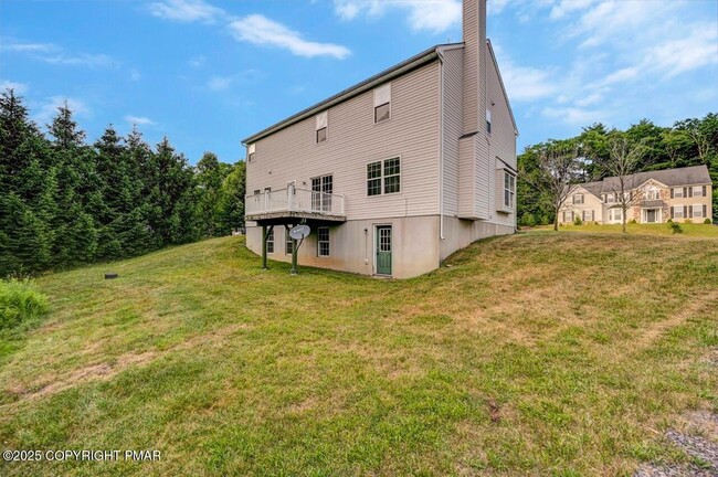 Building Photo - 115 Daffodil Dr