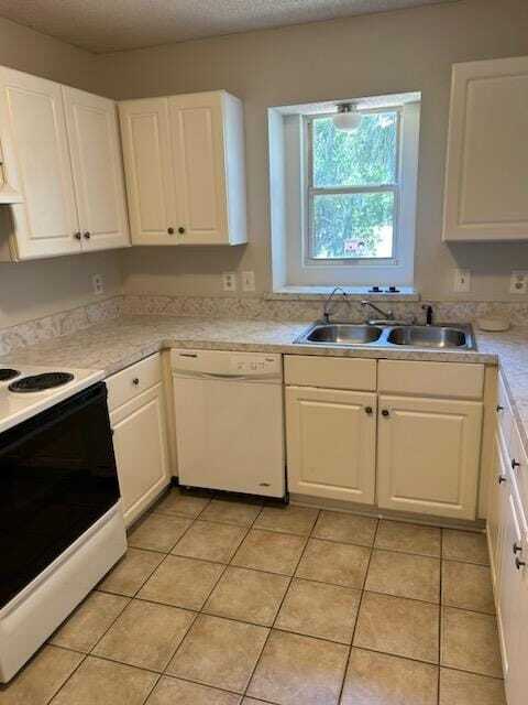 Building Photo - 5420 Riverbreeze Ct